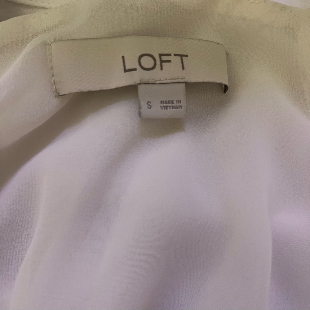 Loft White Sheer Button Long Tank Size Small - Picture 4 of 4
